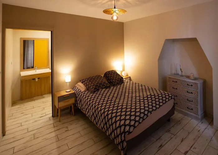 ゲストハウス Au Bouchon