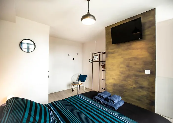 ゲストハウス Au Bouchon