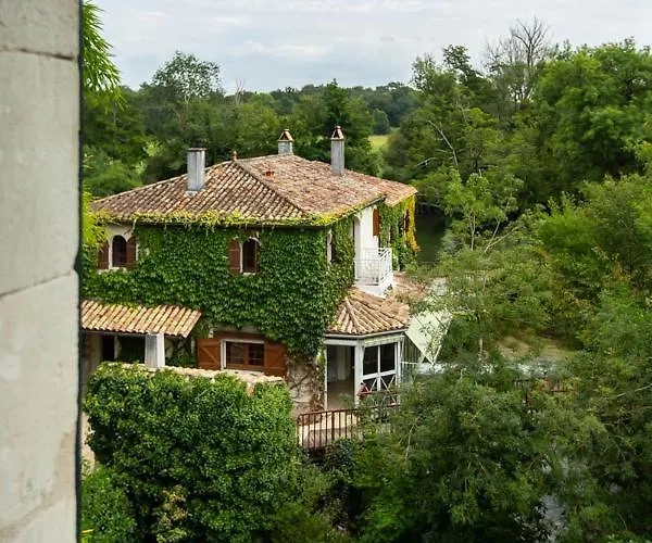 ゲストハウス Au Bouchon *