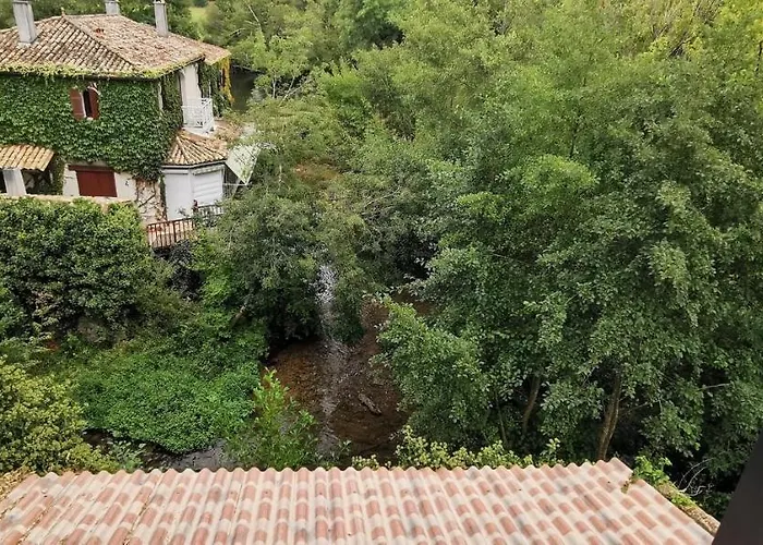 ゲストハウス Au Bouchon *